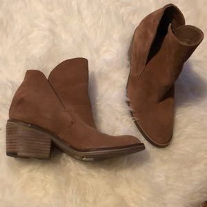 Dolce Vita Ankle Boots